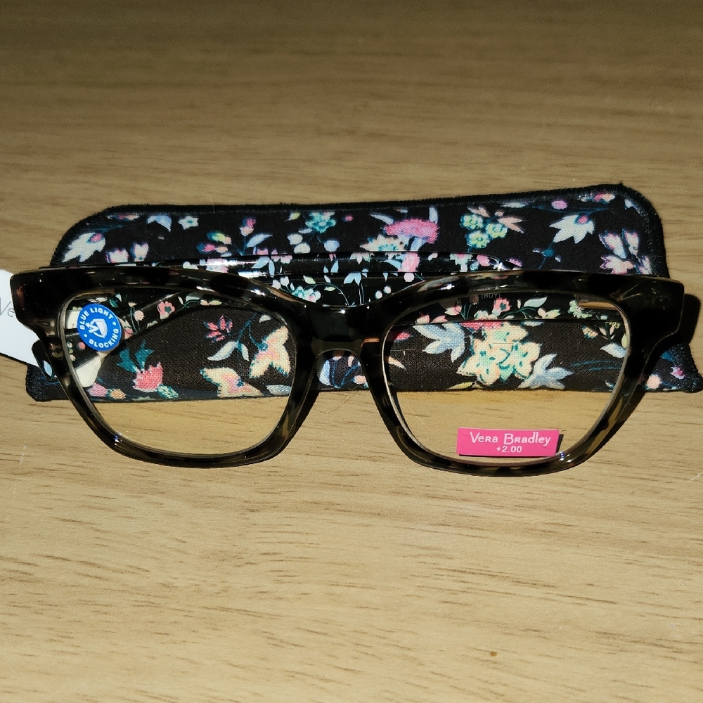 NWT Vera Bradley KENNA READERS